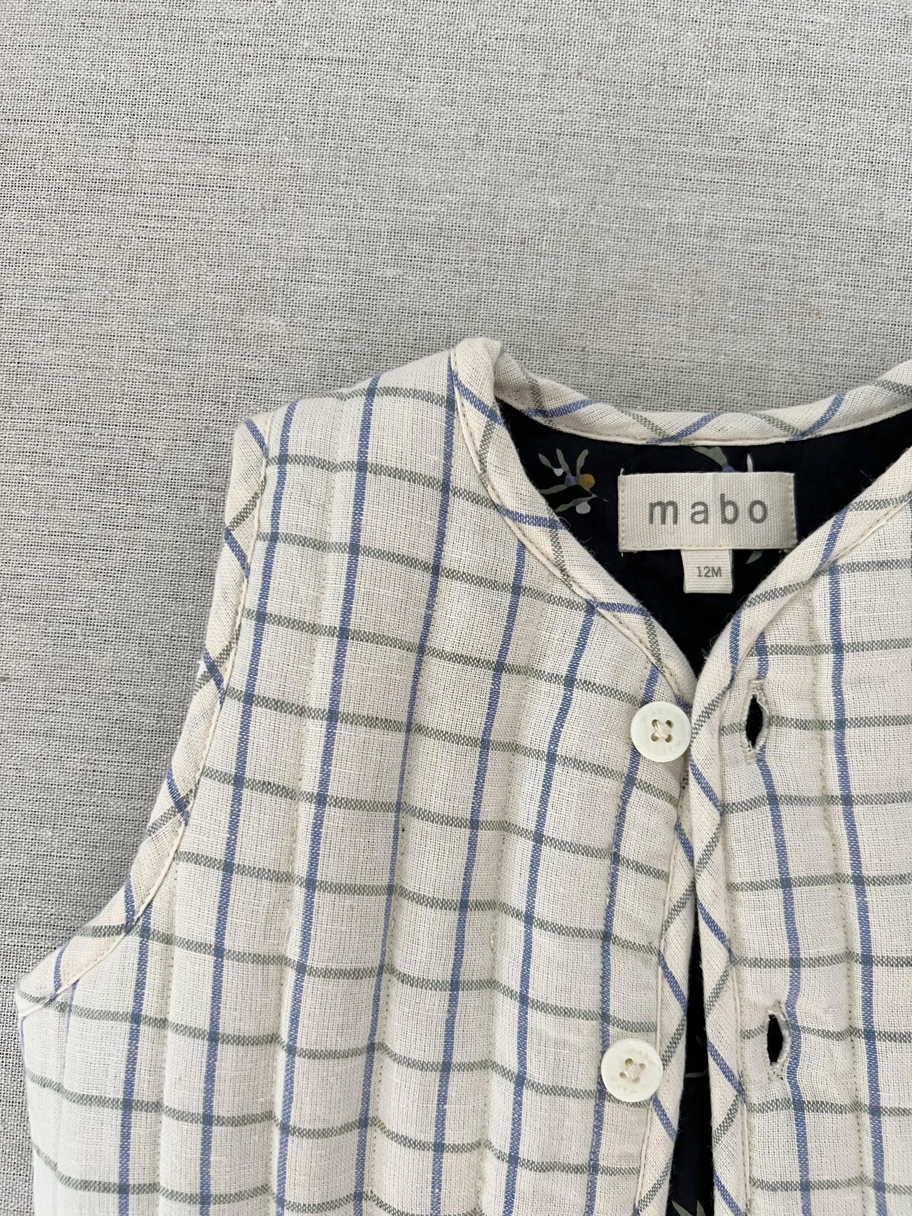 bowen quilted vest in cream windowpane