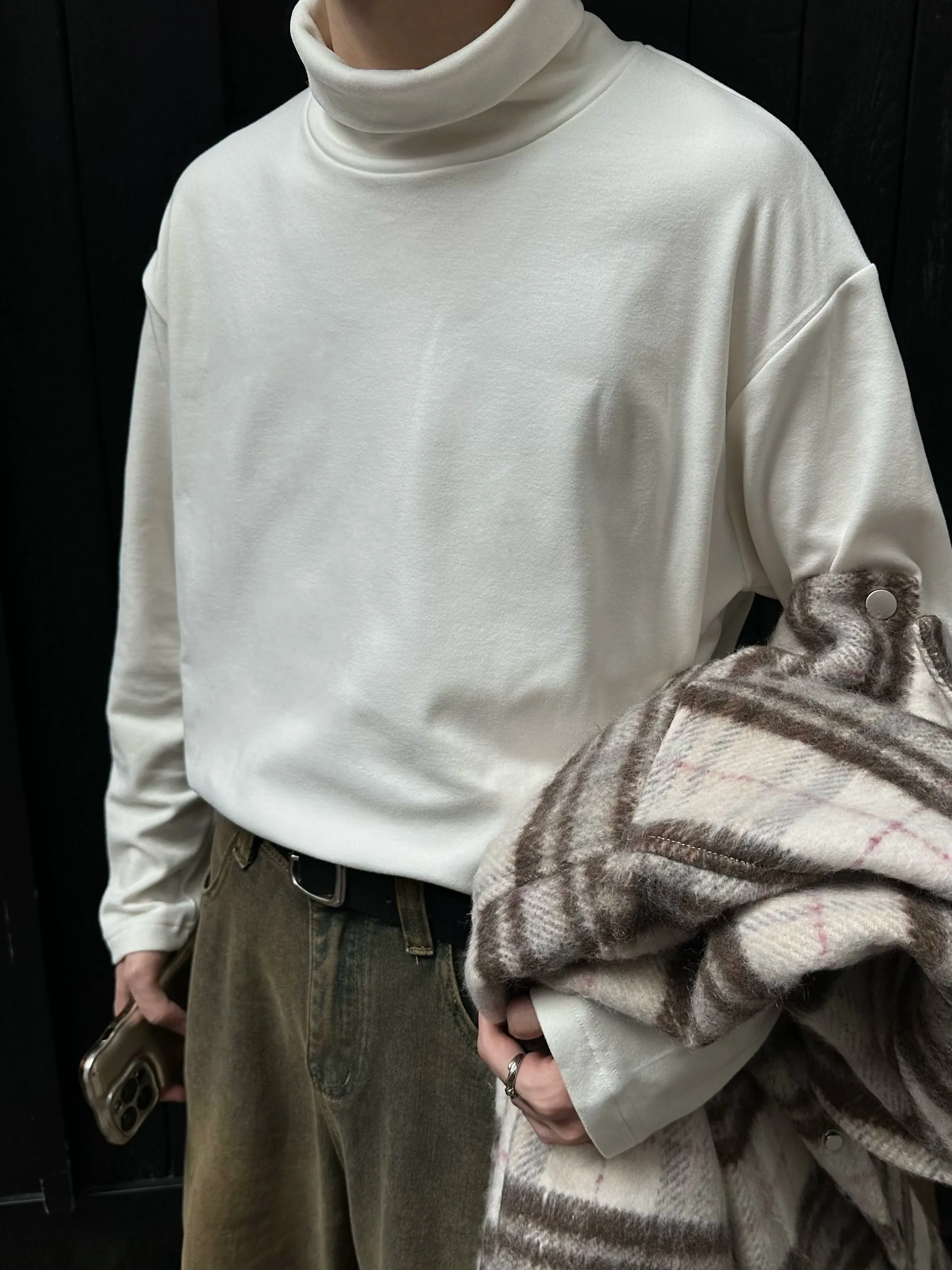 JM Essential Turtleneck Shirt