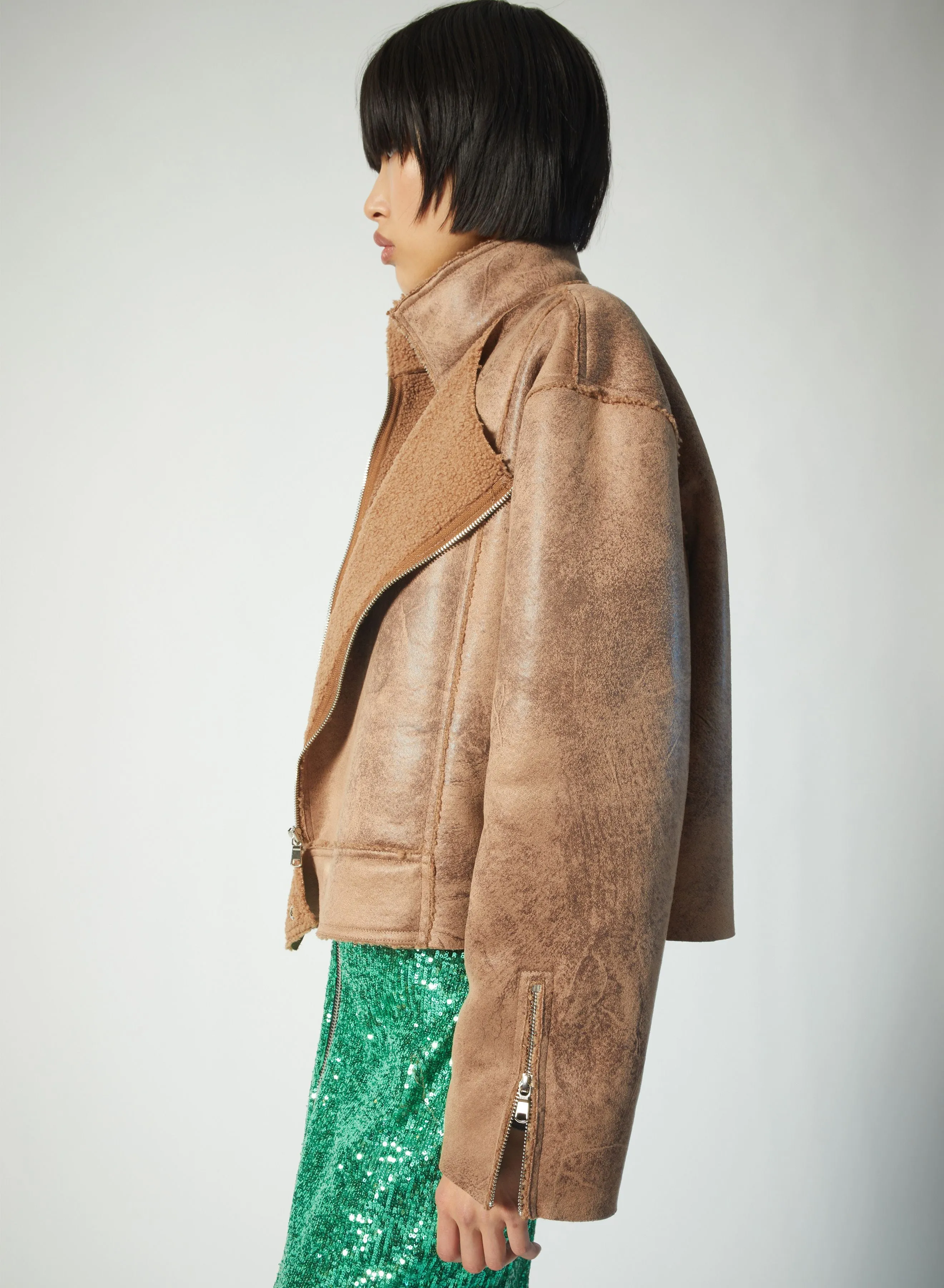 Saint Art New York - Phoebe Faux Sherpa Jacket in Camel